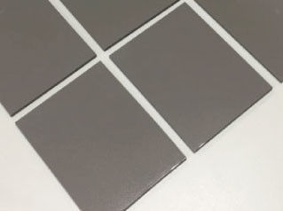 Pades térmicos de silicone flexíveis Conductividade térmica personalizada