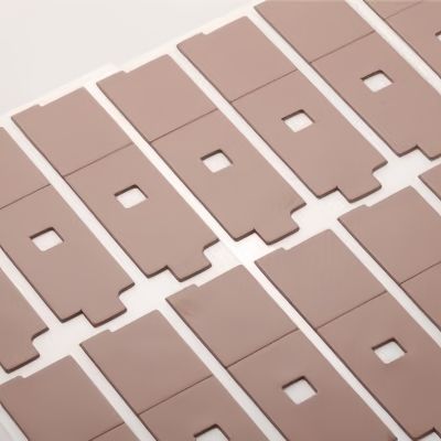 Resistividade de alto volume Pad térmico de CPU personalizado com densidade opcional 3,0 ± 0,5 G/cm3